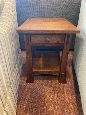 015-122-D | Dutch End Table