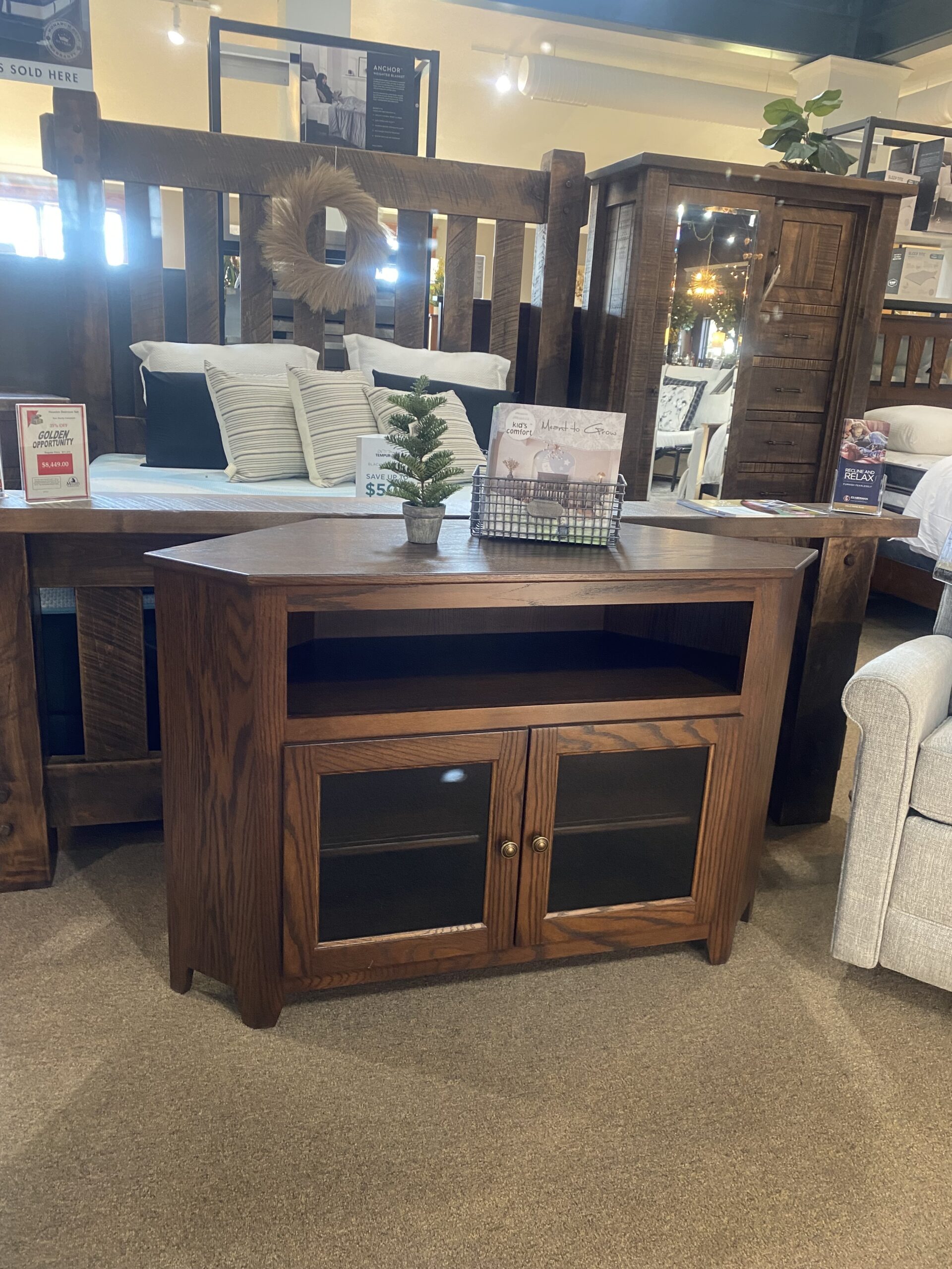 1161 | Eco Shaker Corner TV Stand