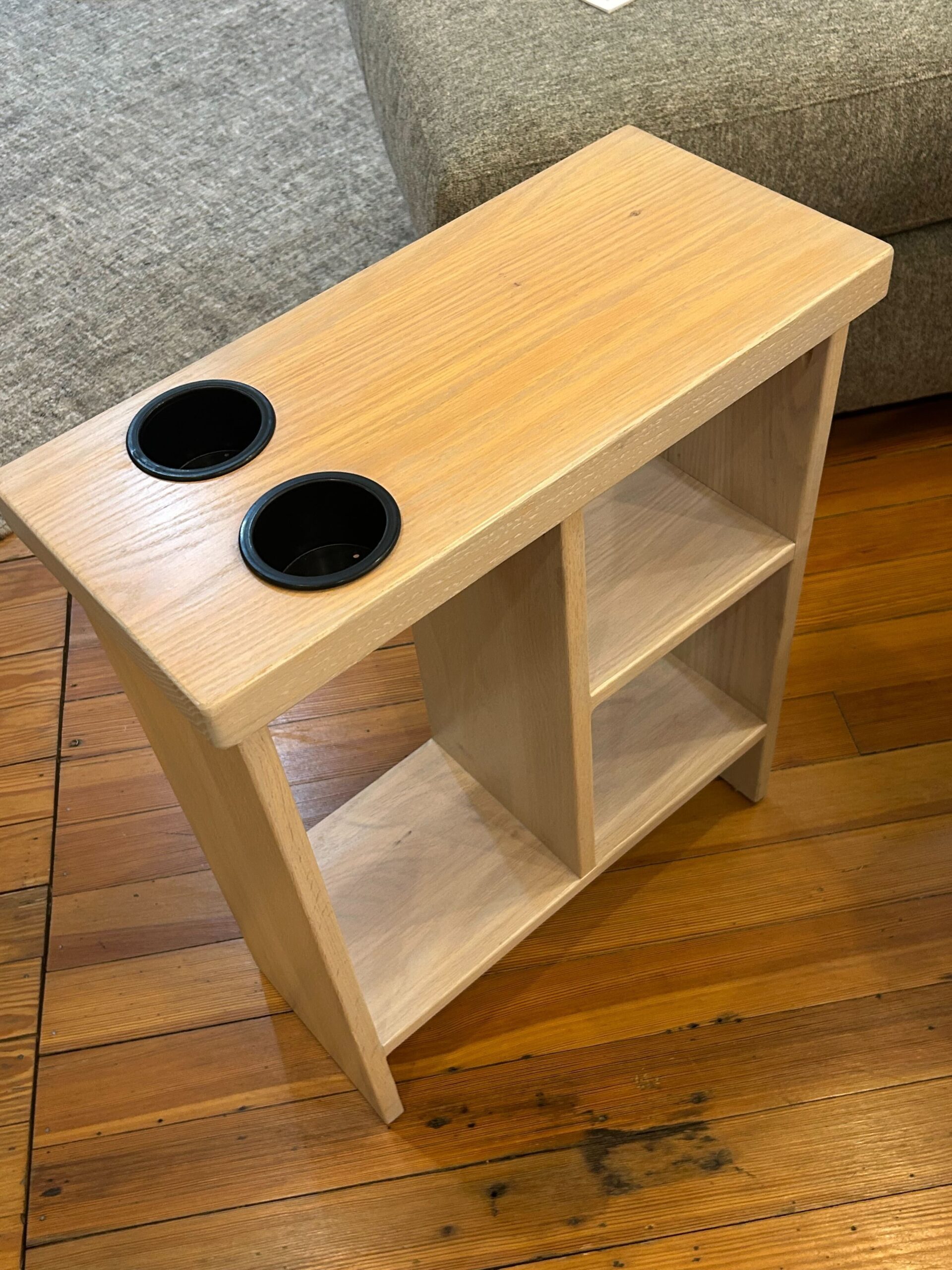 1190CH | End Table
