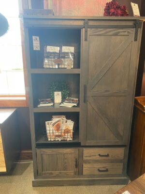 1602 | Country Cottage Sidling Door Cabinet