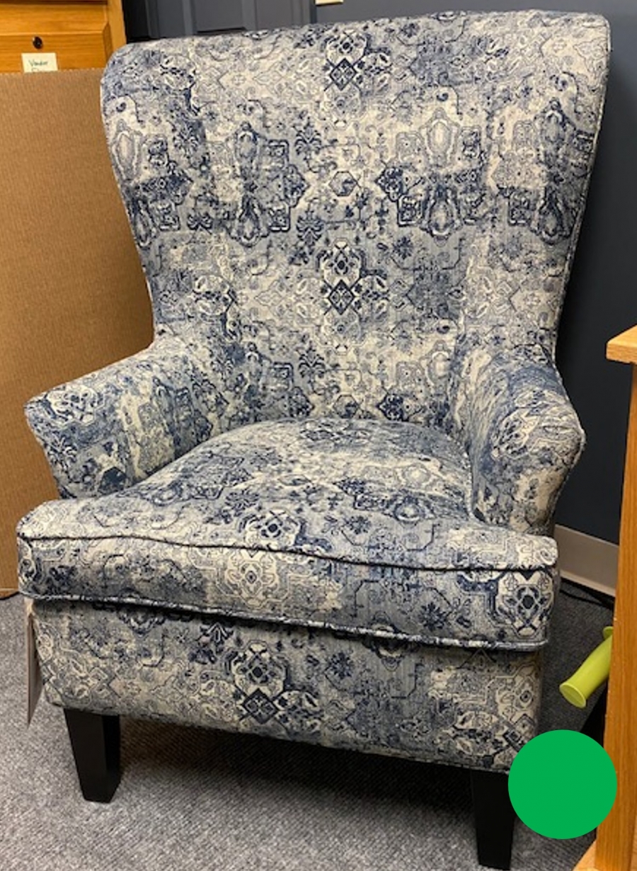 120 | 120 Stationary Chair