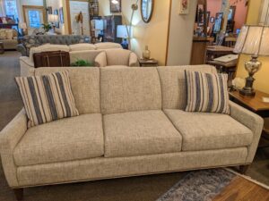 271-10 | 271-10 Sofa