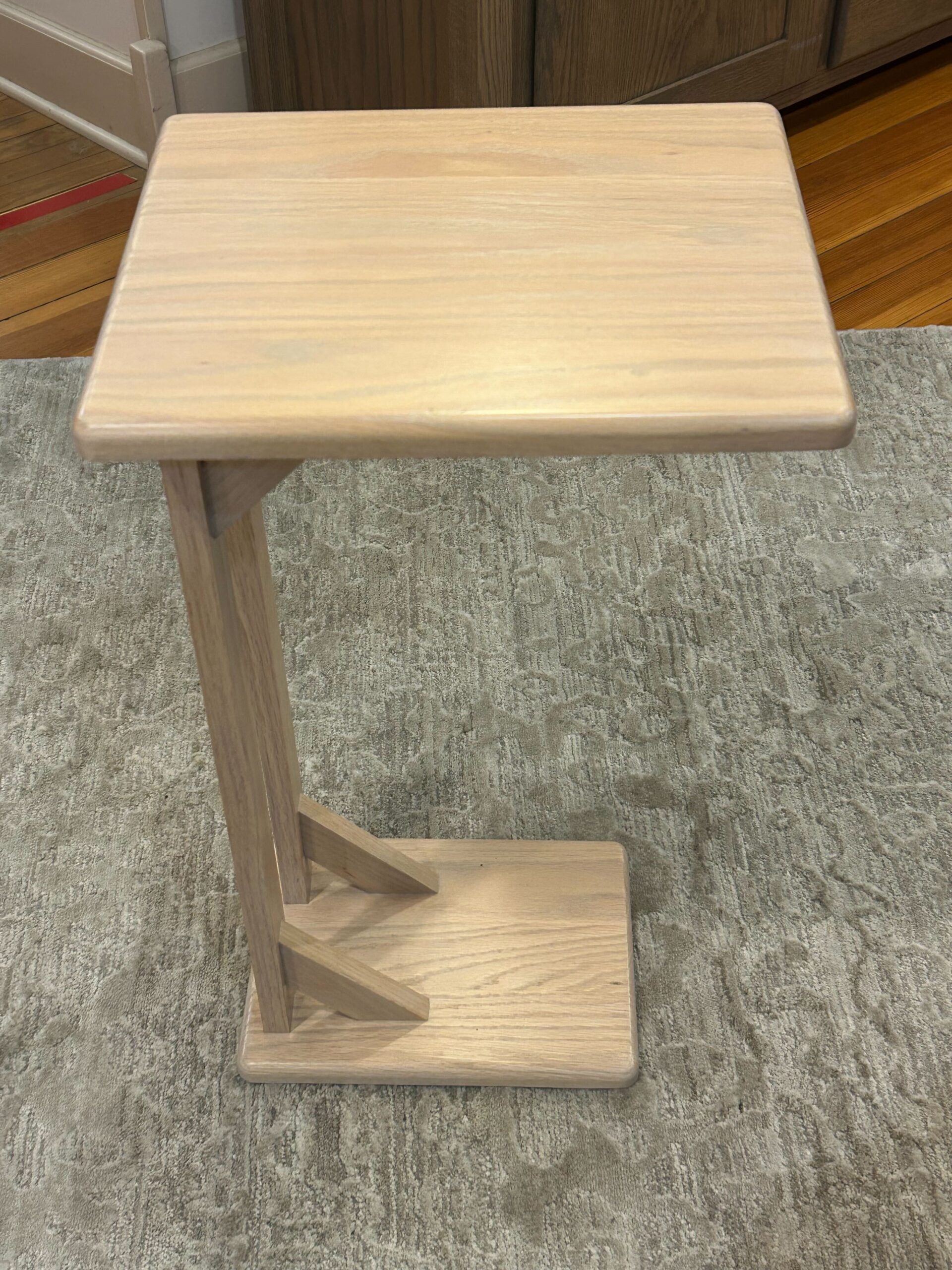 294 | Medium Sofa Server