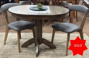 32-140 | Advanced Single Pedestal Dining Set