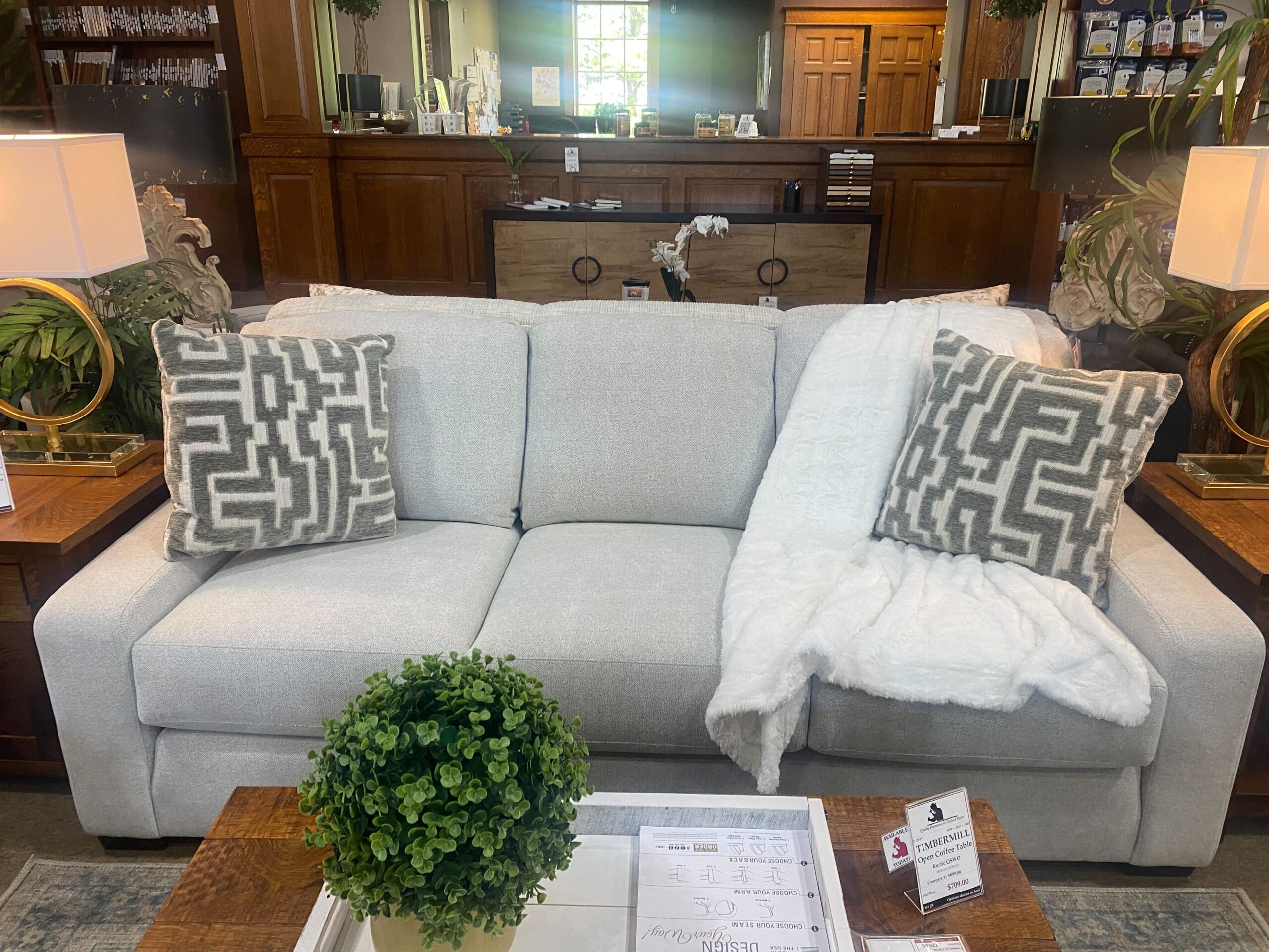 8231 LAN | 8231 Sofa