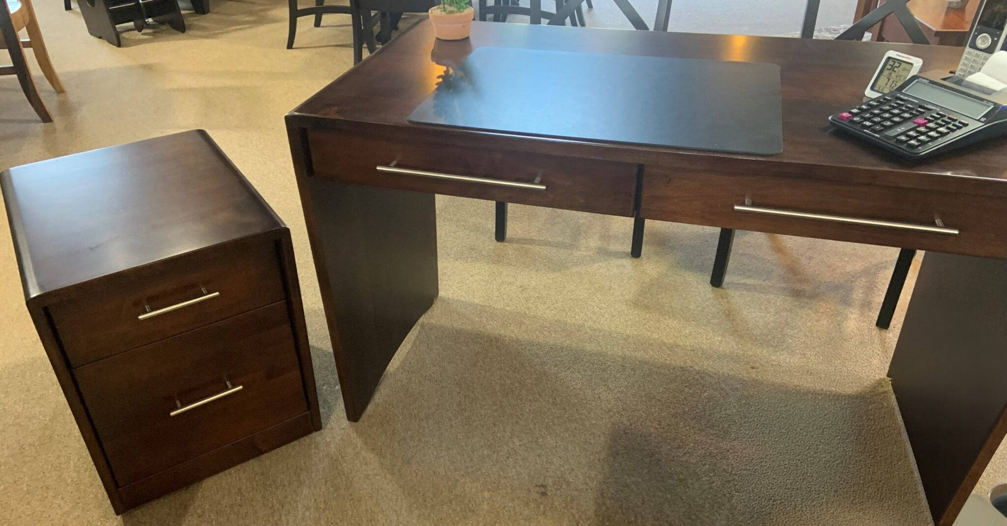 LAF320 LOU | Nova Office Collection