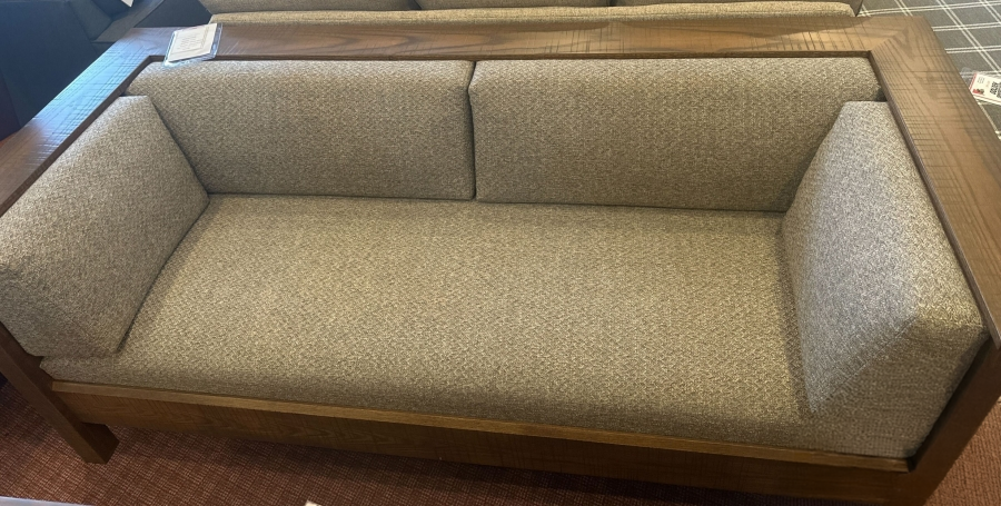 1800-S | Mission Sofa
