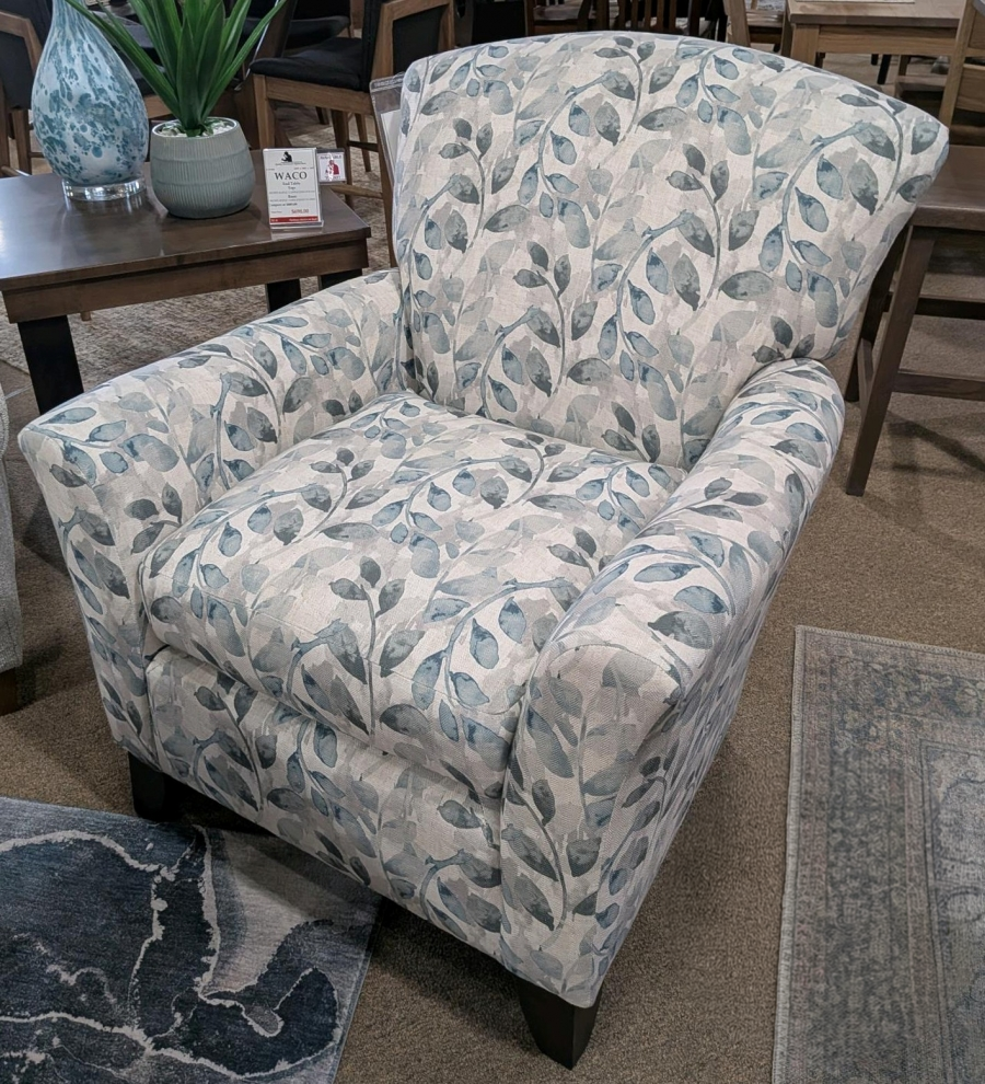 919-30 LAN | Smith Brother's Chair