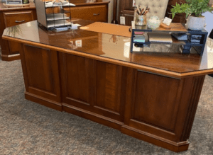 BUC-101 | Buckingham Executive Desk