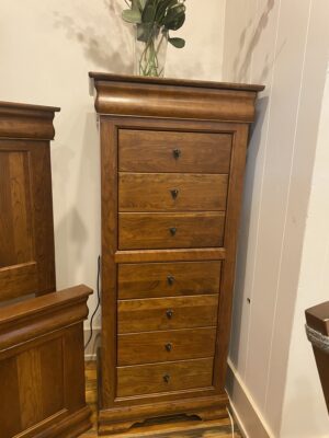 WB25 PAT | Williamsburg Lingerie Chest