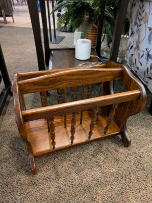 MZ16 | Magazine Rack