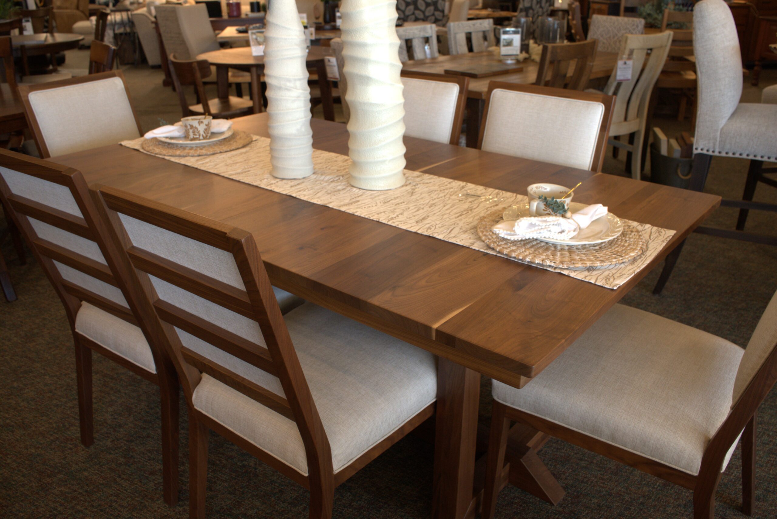 215-305| Audrey trestle table