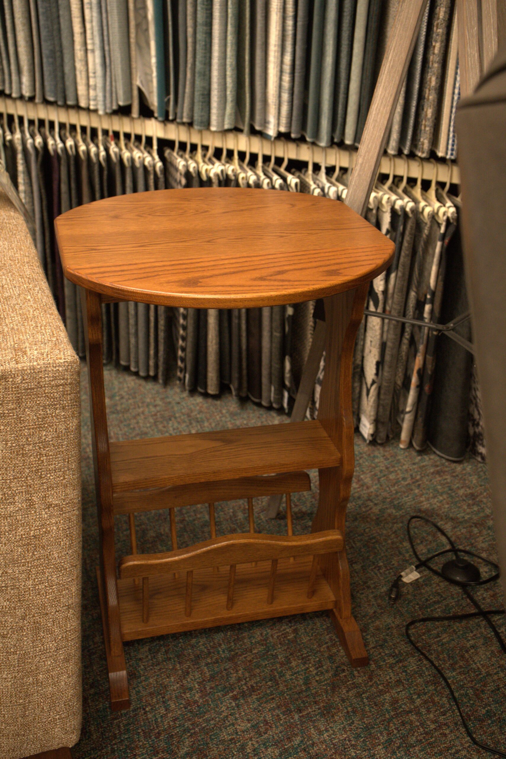 53-25 | Drop leaf magazine table