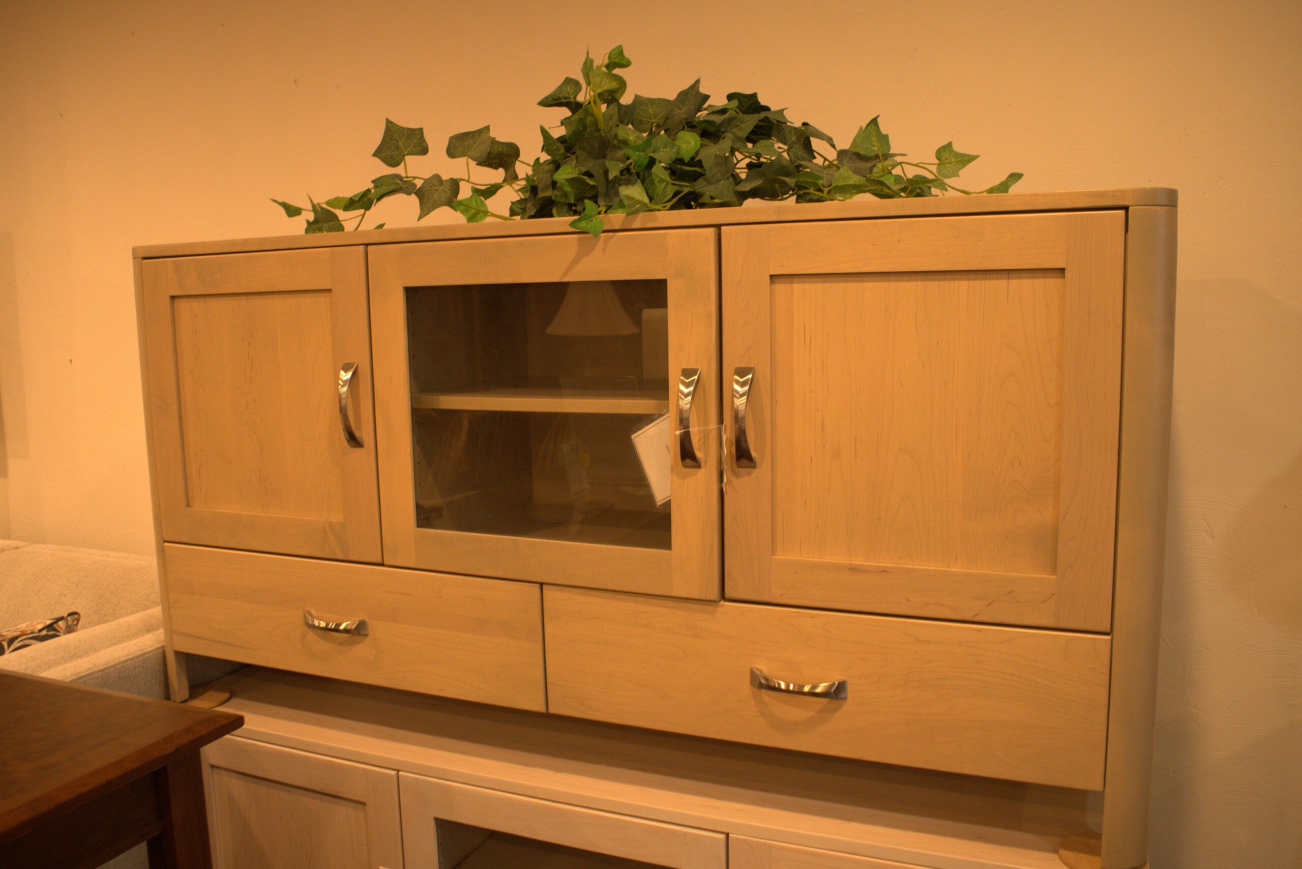 2062 | Melbourne tv stand