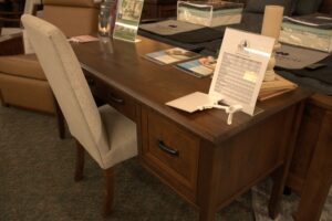 VT-2664 | Ventura writing desk