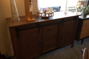 2501| Winston buffet